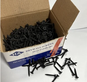 China Manufacturer Black Coarse /Fine Phosphated Bugle Head Self-tapping Drywall Screw