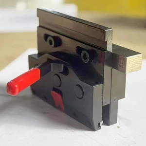 SYRM Good Quality Single Side Quick Press Brake Clamps & Punch Holder Clamp (Customized Model)
