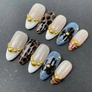 High-quality Factory Wholesale Handmade Press-on Nails, Almond Shape, European and American Best-selling Style, Reusable