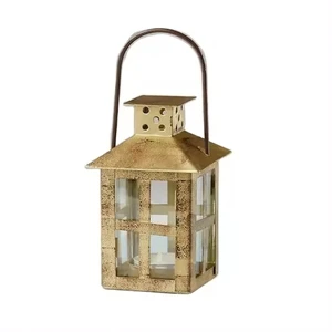 Landscape Lighting Lantern With Glass Panels Durable Metal Design For Home Decoration Indoor Outdoor Use Wedding Lantern