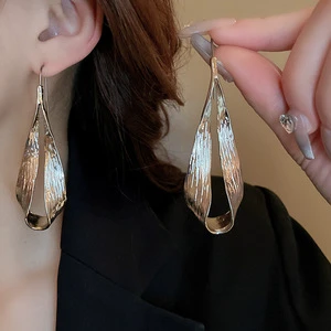 Trendy Fashion Geometric Irregular Alloy Chandelier Hollow Ear Hook Earrings Gold Silver Statement Women