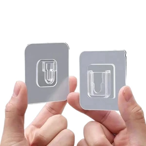Transparent Plastic Heavy-Duty Double Sided Adhesive Suction Cup Wall Hook for Bathroom and Kitchen Shower Clothes Hanging