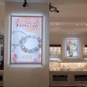 Aluminum Frame LED Display Light Box Wall Mounted Advertising Single Sided Indoor Use