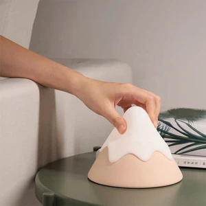 Lovely Soft Silicone Portable Night Light with Touch Sensor LED Light Source White Shade Switch Power Generation