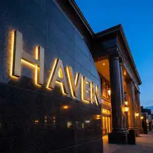 Halo Backlit 3D LED Illuminated Stainless Steel Channel Letters Sign Warm Gold Glow For Hotel Lobby Luxury Facade