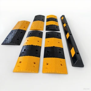 Heavy Duty Block Road Speed Bumper Traffic Rubber Car Wheel Stopper Speed Breaker and Speed Bump Safety Control