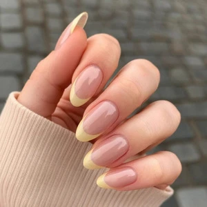 Hot Selling 24 Pcs Salon Suppliers French Press on Nails Artificial Fingernails Hand Wearing Nail Wholesale