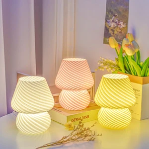 TAIKOO Wholesale New Rechargeable Decorative Pour La Maison Mushroom Led Table Lamps Fashion Reading Lamp Table Lamp Living Room