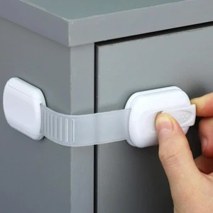 Factory Direct Plastic Adjustable Child-Proof Pet Safety Cabinet & Drawer Lock Adhesive Latches for Cats & Dogs
