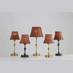Modern Simple LED Clear Bar Table Lamp for Cafe & Bedroom Decorative Nightlight for Restaurant Atmosphere for Room Use