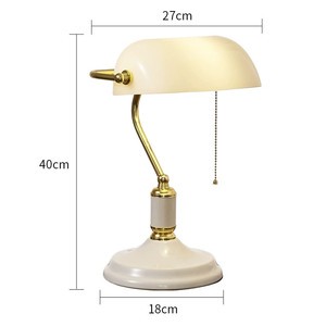 Stylish Wholesale Nostalgic Eco-Friendly Energy Saving Table Bank Night Light Bedside Desk Classic Antique Green Bankers Lamp