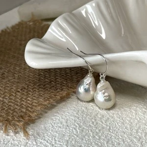Classic Simple Design Freshwater Pearl Earring Silver Baroque Pearl Earrings Fashionable Trendy and Charm Pearl Earrings