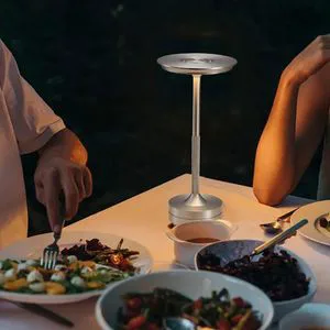 Modern Nordic Retro USB Rechargeable LED Desk Lamp 5V Aluminum Body E26 Base Touch Control Night Light for Home Table Lighting