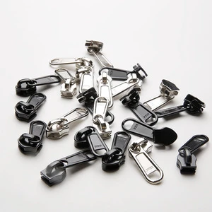 SBS 5# Zinc Alloy Cam Lock Modern Metal Elephant Nose Long Electrophoresis Black Luggage Zipper Head Factory Wholesale