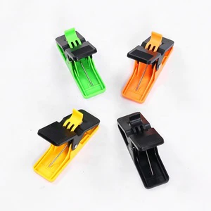 HOW TRUE Wholesale Multicolor Golf Cart Cigar Holder Clips New Design ABS Plastic Clamp Boat Minder Grip Clip for Golfers