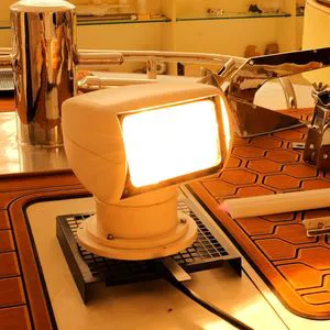 Compact Marine Searchlight - IP66 Waterproof, 30W-200W, Easy Installation, for Small Boats & Fishing Vessels