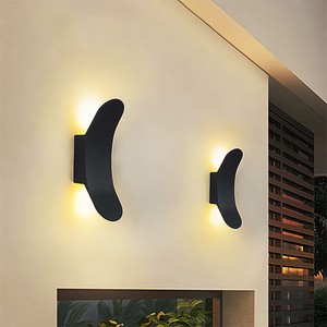 Modern Minimalist Black Curved LED Wall Sconce up Down Light for Outdoor Garden Use Waterproof Aluminum Decorative Wall Lamp