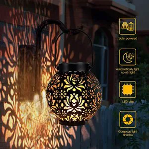 Solar Outdoor Waterproof Hanging Solar Powered Lantern Retro Garden Lanterns Metal Lantern Outdoor Decorative Lights