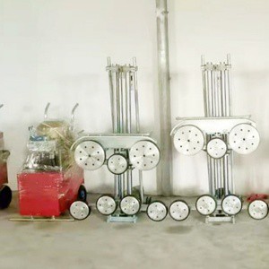 Hydraulic Assisted Traction Hydraulic Wire Saw for Saving Physical Strength in Large Area Structure Cutting Tasks