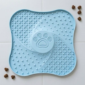 Training OEM Customized Anti-slip Private Logo BPA Free Pet Bowl Slow Feeder Full Custom Silicone Dog Lick Mats Big Suction Cups