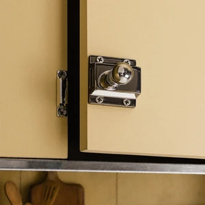 DOOROOM Solid H59 Brass Polished Nickel Heavy Duty Cupboard Latch For Kitchen Cabinets 39mm