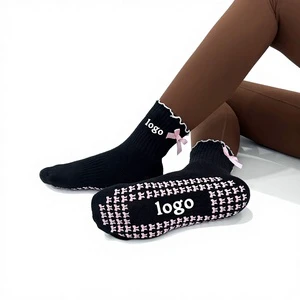 2026 Black And Pink New Style Pilates Socks With Unique Design, Strong Grip, Customizable Yoga And Pilates Socks