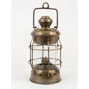 Antique Brass Finish Modern Handmade Eco-Friendly Portable Hanging Kerosene Oil Lantern Marine Ship Lamp Home Decor Emergency