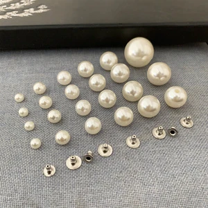 Plastic Stud Pearl Rivet for Garment Decoration