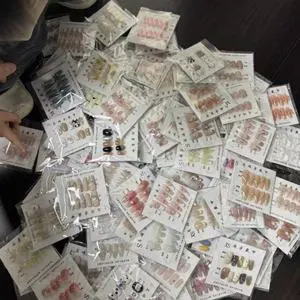Wholesale Luxury Nail Art Handmade Press Nails Random Design Size Short Medium Long 10pcs French Style Almond Stiletto 3D