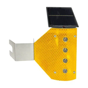 Solar Power LED Guardrail Light Highway Safety Warning Lamp for Bridge Road Construction Traffic Aluminum Barrier Signal Light