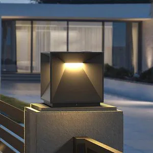 2025 New IP65 Solar-Powered Door Pillar Light for Villa Courtyard and Gate Both Sides Decorative Lighting Fixtures
