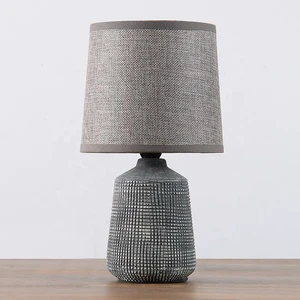 Antique Ceramic Table Light and Creative Art Bedroom Bedside Table Lamp
