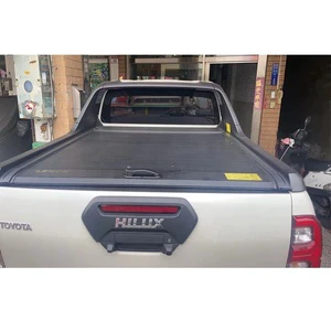 Manual Roller Shutter Cover Aluminum Alloy Hard Retractable Waterproof And Anti-theft Tonneau Cover For Toyota Hilux Revo Vigo