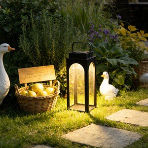 TRUST Handmade Waterproof Solar-powered Iron Arch Garden Hotel Decorative Lanterns