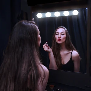 Modern Dimmable LED Makeup Vanity Mirror Lamps with IP44 Rating for Bathroom 3 Color Temperatures 5 Bulbs