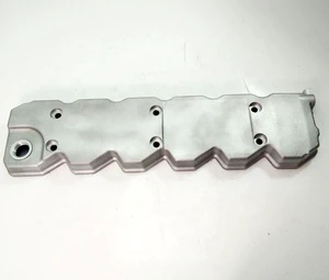 ISDE ISD6.7 diesel Engine Valve Cover 4939895 3968862 3976167 3976168