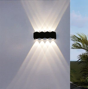 Outdoor Waterproof Solar Led up & Down Wall Light 4W 6W 8W Wall Washer for Garden Villa Hotel Cafe Bar