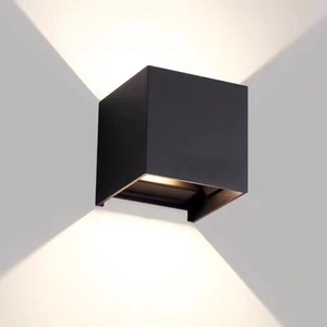 Aluminium Waterproof Outdoor Adjustable LED Wall Light Warm Light