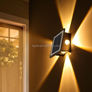 Four Sided Solar Fence Light Outdoor Waterproof Up& Down Left & Right Luminous Lighting Home Decorative Solar Wall Washing Lamp