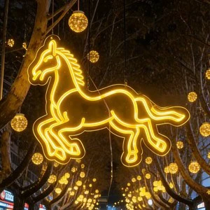 New Luminous Horse Year Shape Christmas IP65 Waterproof Metal LED Hanging Tree Street Lamp Outdoor Decorative Lighting