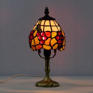 LongHuiJing European 6Inch Mini Grape Stained Glass Tiffany Art LED Table Lamp for Living Room Bedroom Decor Handmade