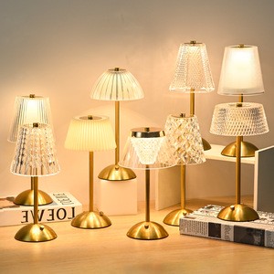 Modern Eco-Friendly Restaurant Hotel Desk Lamp Metal Cordless Battery Powered Touch LED Eye Caring Dimmable Table Lamp 3.6V