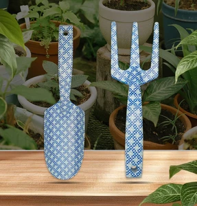 2-Piece Steel & Plastic Traditional Style Durable Outdoor Gardening Tool Set