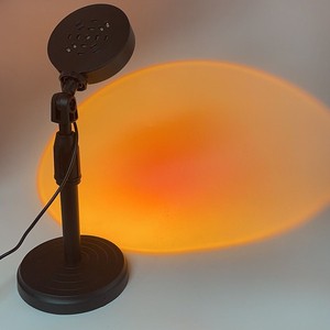Fashionable and Popular Atmosphere Artworks. Small Bedroom Lamp. 16-color USB Sunset Lamp.