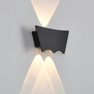 Aluminum Wavy LED Outdoor Wall Light Tempered Glass Waterproof IP65 3-Year Warranty CRI 95-Modern Exterior Lighting for Garden