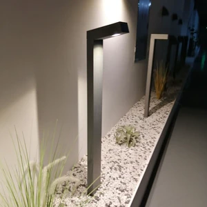 China Manufacturer Modern LED Lawn Lamp Decorative Outdoor Waterproof Garden Yard Bollard Light 10W