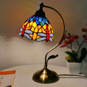 Wholesale Stained Glass Table Lamp American Retro Living Room Bedroom Lamp Luxurious Villa Hotel Stained Glass Desk Lamp