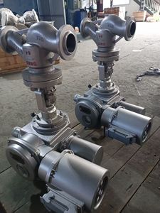 Angle Type Stainless Globe Valve 304L, 90°, Flanged, Steam Drain, Heat Exchanger Bypass