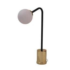 Nordic Contemporary Simple Metal Table Lamp Modern Small Bedside Lamps for Hotel Nightstand Gold Table Lamp