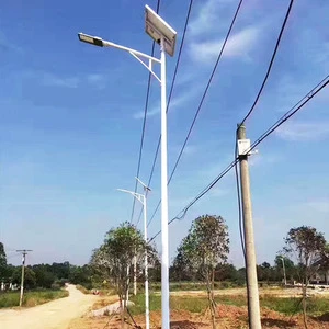8m Complete Set of LED Solar Street Lamps IP65 Rated for Road Application